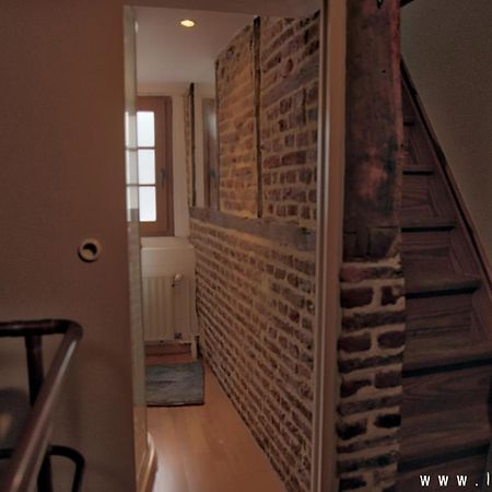 Maison De Charme Dans Quartier Historique Liege Bagian luar foto