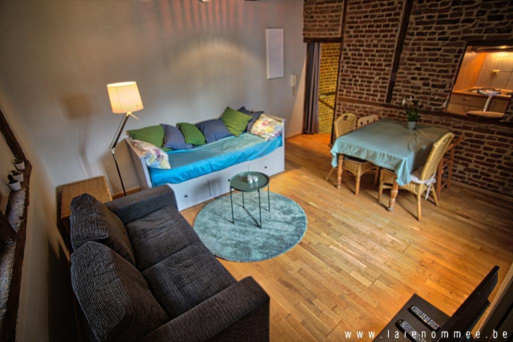 Maison De Charme Dans Quartier Historique Liege Bagian luar foto